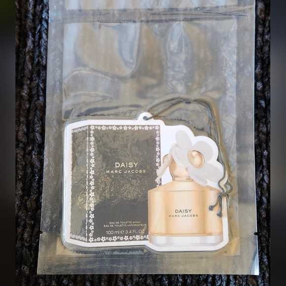 Freshie-Marc Jacobs-Daisy-Air Freshener-MANY FRAGRANCES AVAILABLE!! - Picture 4 of 7